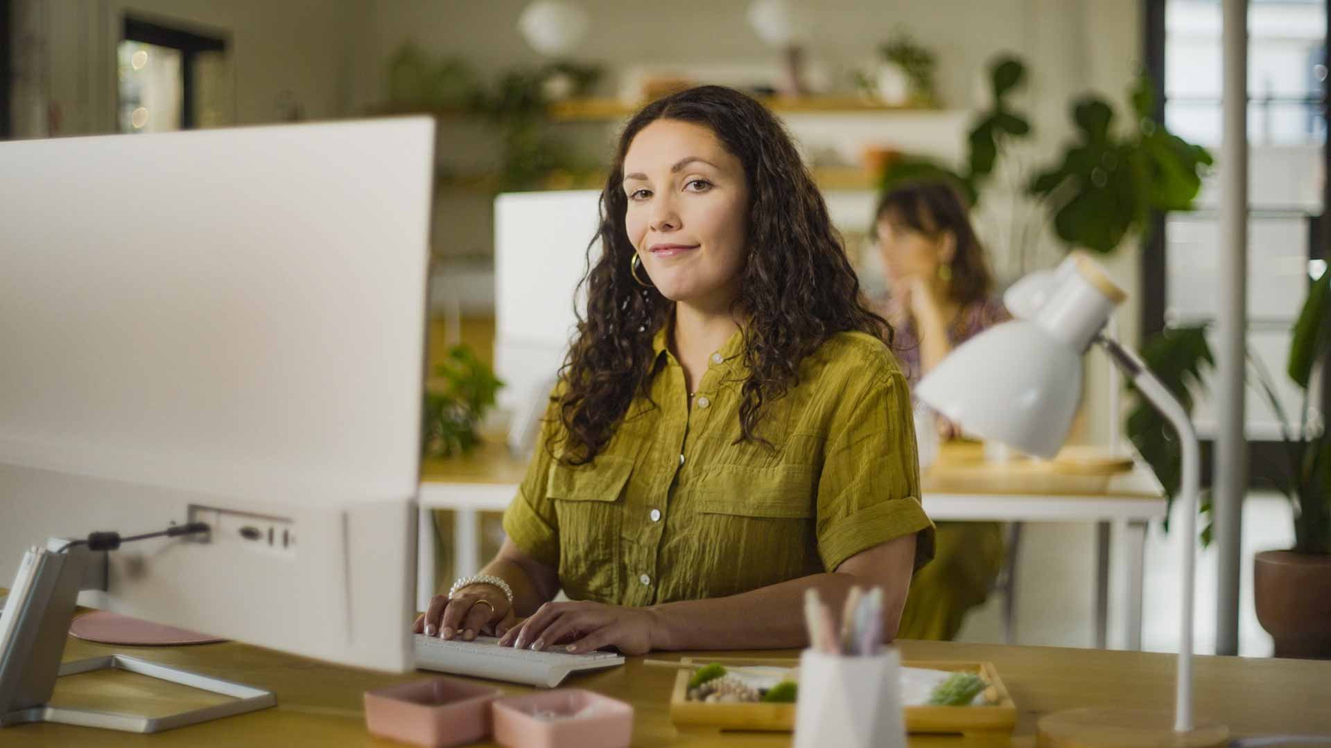 Lifestyle production still of a marketing manager for Contentful